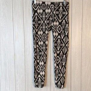 Victoria's Secret Pink Aztec print tribal black cream leggings sz M